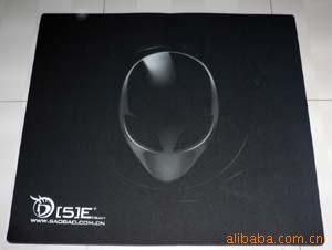 【上海桌墊工廠專業(yè)生產(chǎn)數(shù)碼產(chǎn)品廣告品,照相機(jī)臺(tái)墊,鏡頭廣告桌墊】?jī)r(jià)格_廠家 - 中國(guó)供應(yīng)商